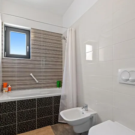 Wunderschoenes In Mit Pool By Interhome * Bužinija
